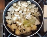 Foto del passaggio 2 della ricetta Cavolfiore ripassato in padella 🌷