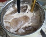 Foto langkah ke 3 dari resep Es Teh Tarik Instan.