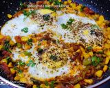 A picture of step 10 of Egg shakshuka.