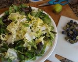 Foto del paso 1 de la receta Rollitos de salmón con arándanos