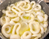Foto del paso 3 de la receta: Calamares en su tinta