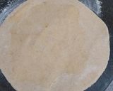 A picture of step 2 of Aloo paratha.