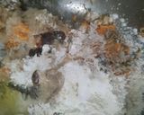 Foto langkah ke 2 dari resep Kaki Naga Ayam Udang.
