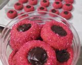 Foto langkah ke 4 dari resep Velvet Cheese Cookies.