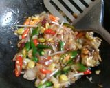 Foto langkah ke 3 dari resep Tumis tongkol kentang ala kadarnya.