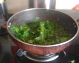 A picture of step 1 of Palak paneer.
