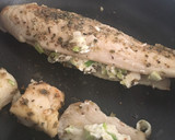 Foto del paso 3 de la receta: Tilapia rellena con base de palmitos