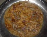 A picture of step 2 of Paneer Paratha pizza.