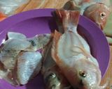 Foto langkah ke 1 dari resep Ikan nila asam manis.