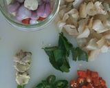 Foto langkah ke 1 dari resep Kentang Kikil Balado gurih.