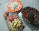 Foto langkah ke 1 dari resep Nasi Goreng Double Protein.