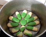 A picture of step 1 of Biscuits, Happy independence day 🎆 🇵🇰 🇵🇰.