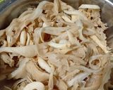 Foto langkah ke 1 dari resep 🟨Tumis Jamur Tiram ▶️ Sautéed Oyster Mushrooms🟥.