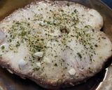 Foto del paso 3 de la receta: Tintorera con almejas en salsa