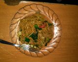 Foto langkah ke 5 dari resep Mie goreng lidi bumbu iris.