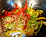 Foto del paso 2 de la receta: Spaghetti con sepia y salsa picante