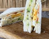 Gambar langkah 4 resipi Sandwich avocado nenas telur berkeju.