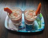 A picture of step 4 of Sweet Papaya milk shake.
