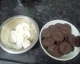 A picture of step 1 of Oreo Chocolate Pastry Cake.