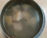 ~蒜頭蛤蠣雞湯~的食譜步驟2照片