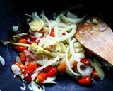 Foto langkah ke 3 dari resep Minty RedSnapper Fish Soup.