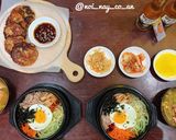 Hình bước làm 3 của món Cơm trộn Bibimbap cá hộp Hàn Quốc