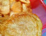 Foto langkah ke 3 dari resep Potato Chips (keripik kentang).