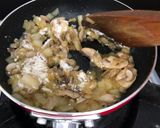 Foto langkah ke 4 dari resep Spaghetti Mushroom Sauce (Saus Jamur).