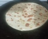 A picture of step 7 of Onion Paratha.