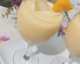 A picture of step 2 of Mango lassi.