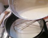 Foto del passaggio 3 della ricetta Crostata con frutta fresca e crema al profumo di limone