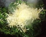 Foto del paso 5 de la receta: Espinacas con queso crema y provolone