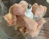 Foto langkah ke 2 dari resep Nugget Ayam Wortel.