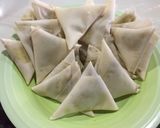 Foto langkah ke 7 dari resep Samosa isi daging tersimple!.