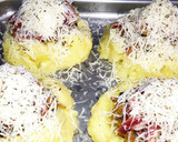 Foto del paso 5 de la receta: Papa rellena con carne molida y lomo embuchado, gratinada con queso