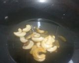 A picture of step 4 of Suji ka halwa/ sheera.
