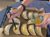 Empanadas argentinas de pollo y ternera molida !