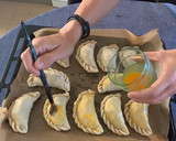 Foto del paso 2 de la receta: Empanadas argentinas de pollo y ternera molida !