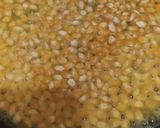 Foto langkah ke 2 dari resep Pop Corn simple.