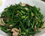 รูปขั้นตอนการทำที่ 7 ของ ผัดดอกไม้กวาด (แก่ๆ เด็ดทิ้ง) 😁 #กินผักรักสุขภาพ4