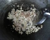 รูปขั้นตอนการทำที่ 3 ของ บวบผัดไข่ไก่สับ