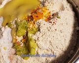A picture of step 2 of Methi thepla.