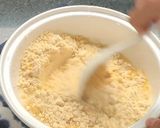 A picture of step 4 of Gujarati khaman dhokla.