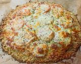 Foto del paso 3 de la receta: Pizza serrana en base de coliflor y avena🍕