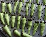 Foto langkah ke 5 dari resep Kue Kering Ulat hijau (No Oven) #18.
