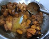 A picture of step 4 of Spicy Pear Chutney.
