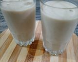 A picture of step 2 of Ban-can Shake.
