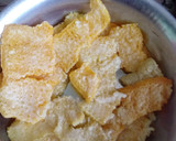 Foto del paso 1 de la receta: Cascaritas de naranja confitadas
