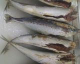 Foto langkah ke 1 dari resep Ikan Pindang Bumbu Sarden.