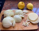 Foto del paso 1 de la receta: Muslos de pollo con limón al horno🍋